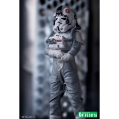 Фигурка Star Wars AT-AT Driver 18 см - Магазин "Игровой Мир" - Приставки, игры, аксессуары. Екатеринбург